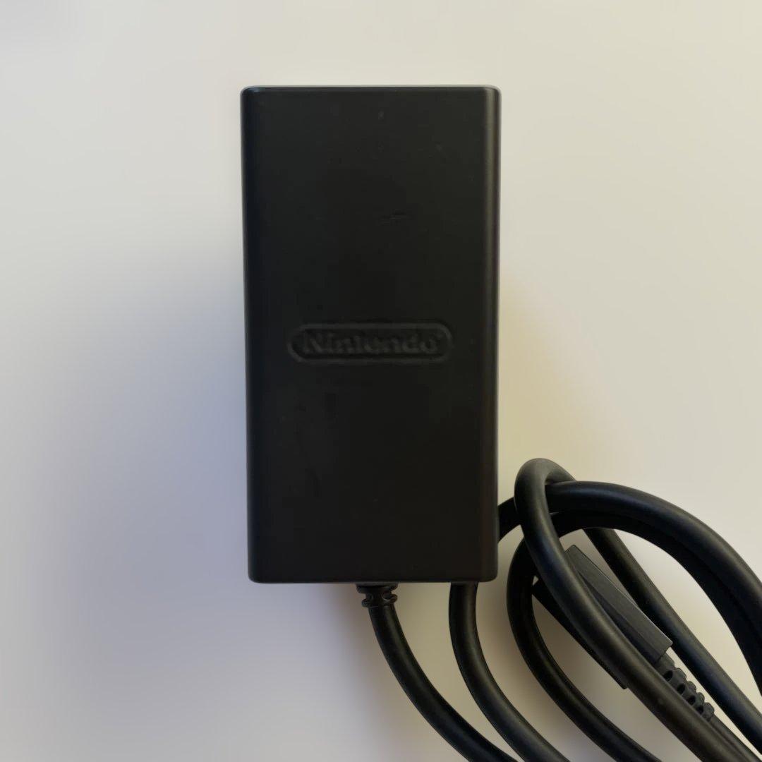 Nintendo Switch Lite本体　2022年製　充電器付き