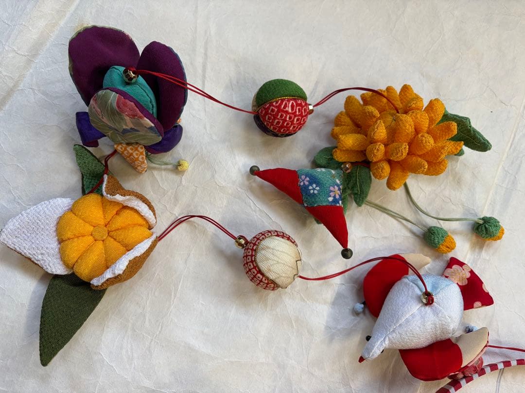 さげもん　雛飾り　お雛様　吊るし飾り　一点物　ハンドメイド　正絹　縮緬細工　鞠