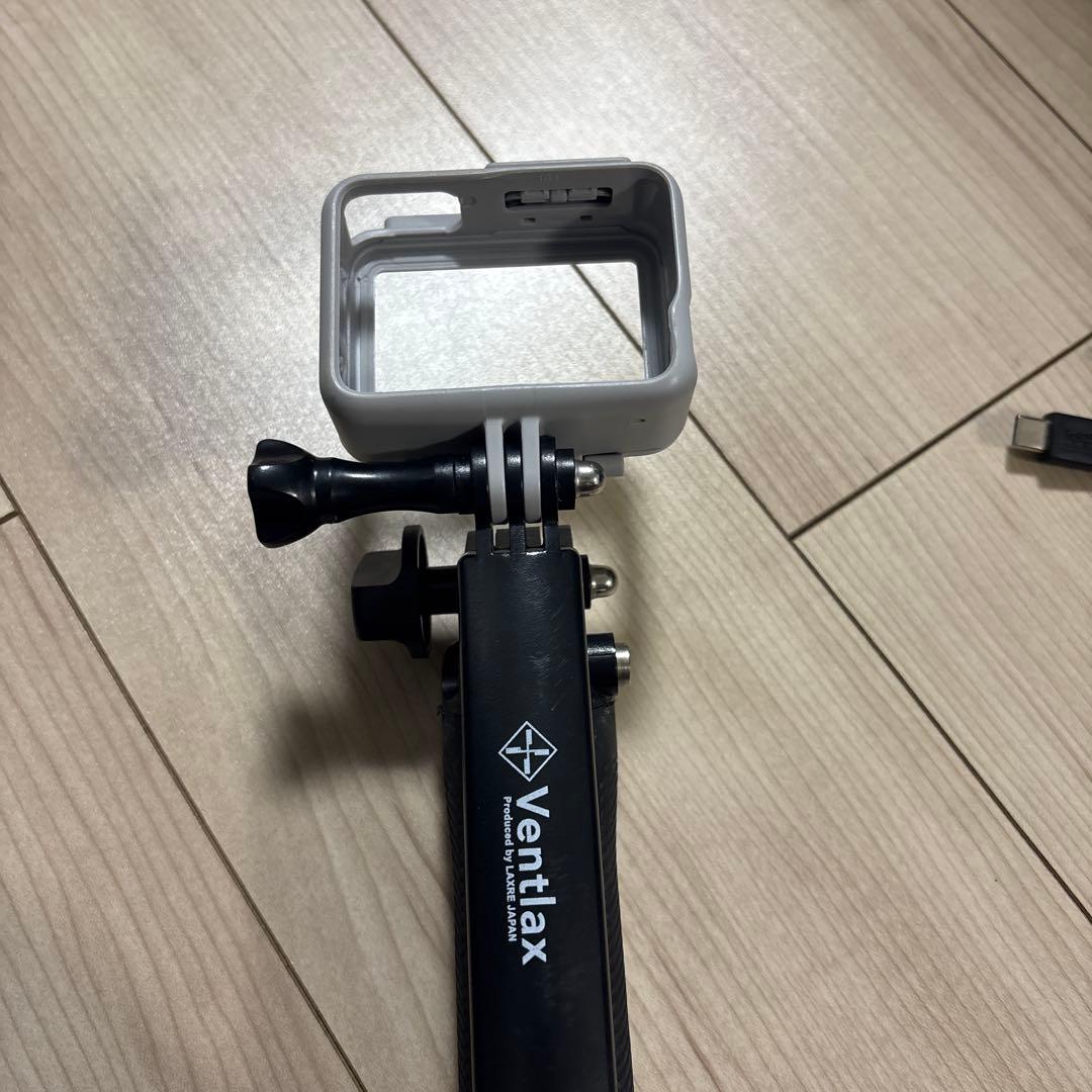 GoPro 7 カメラ 本体+ハンドグリップ+スリーブ+ランヤード