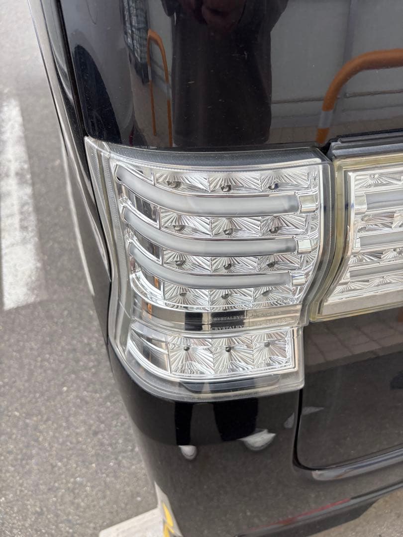 タントカスタムL385sLEDテールランプ