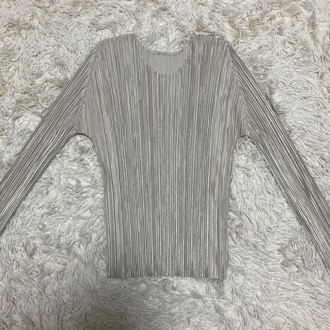 《美品》ISSEY MIYAKE カットソー 長袖 希少 クルーネック　サイズ3