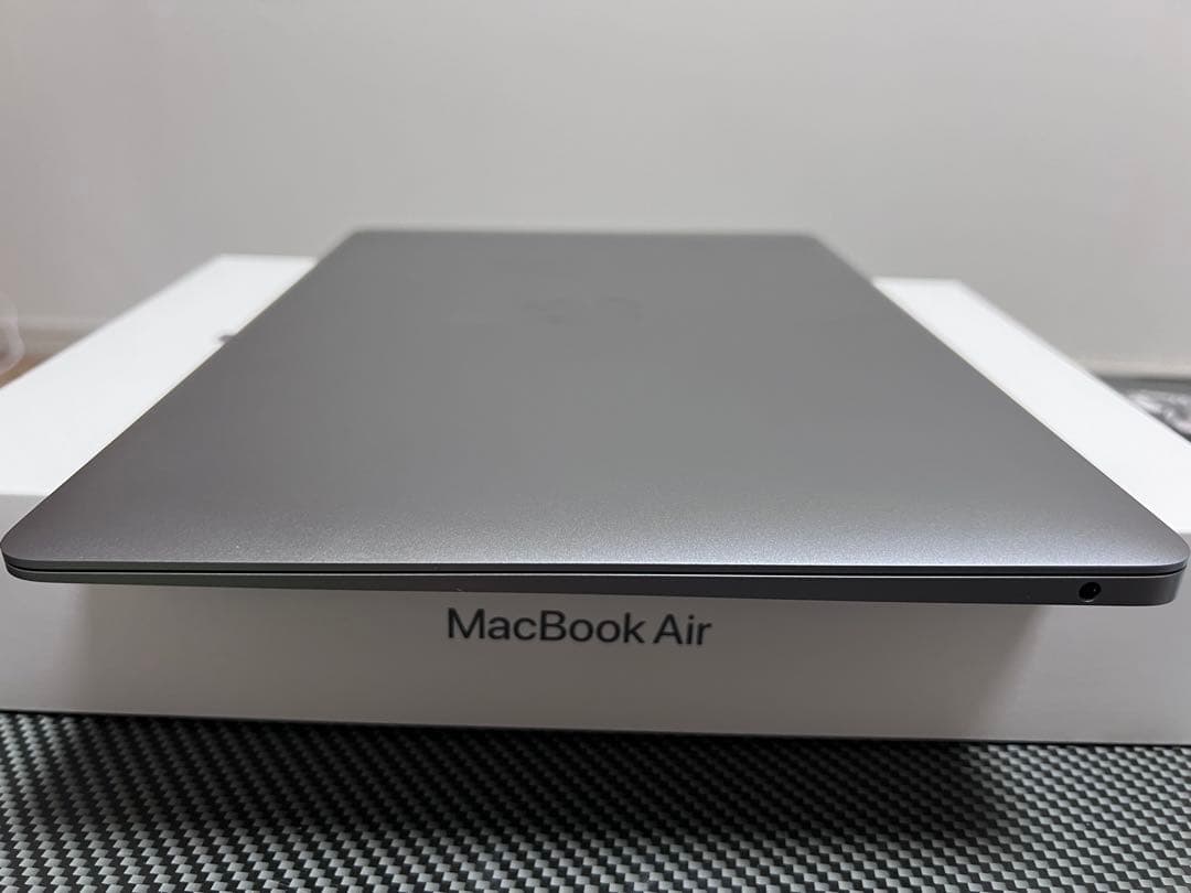 MacBook Air M1 2020 【8GB/256GB】13インチ