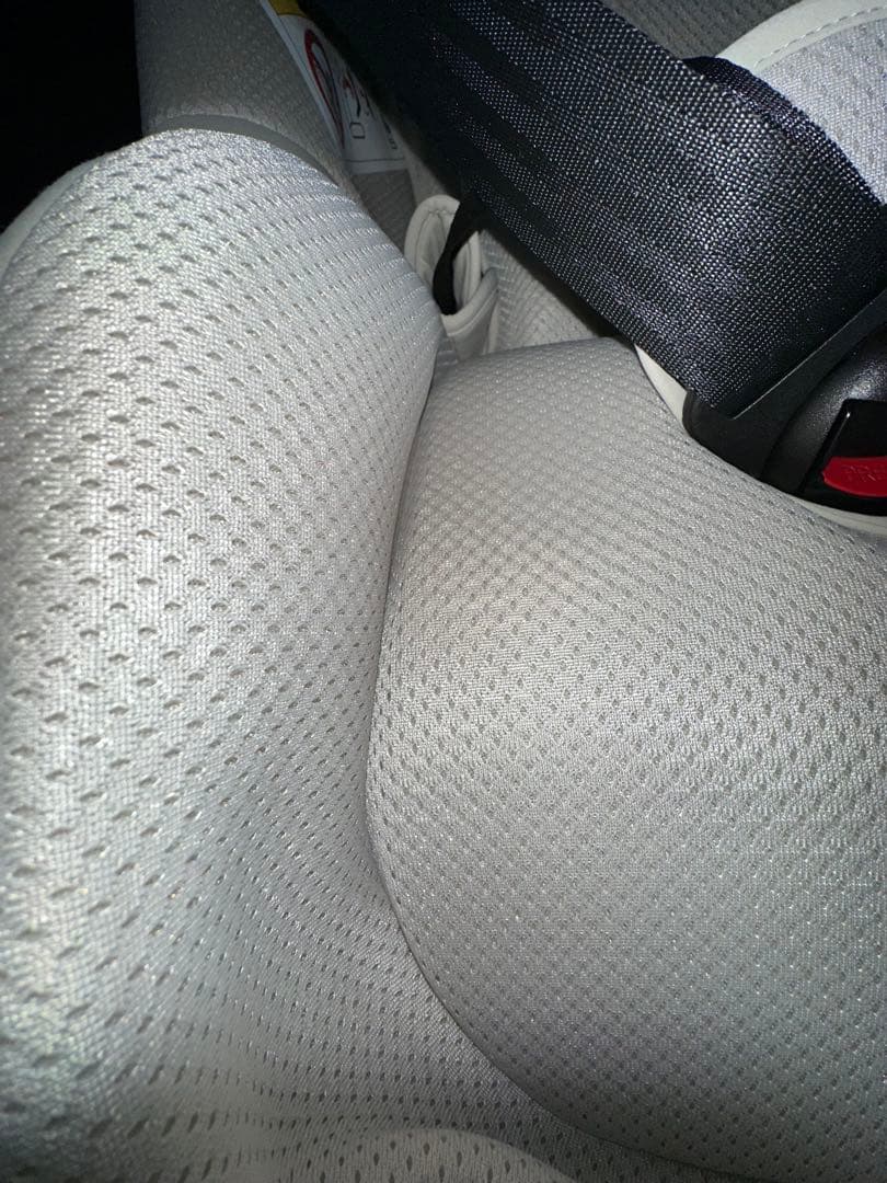 カーメイト エールベベチャイルドシート BFS11A オフホワイト