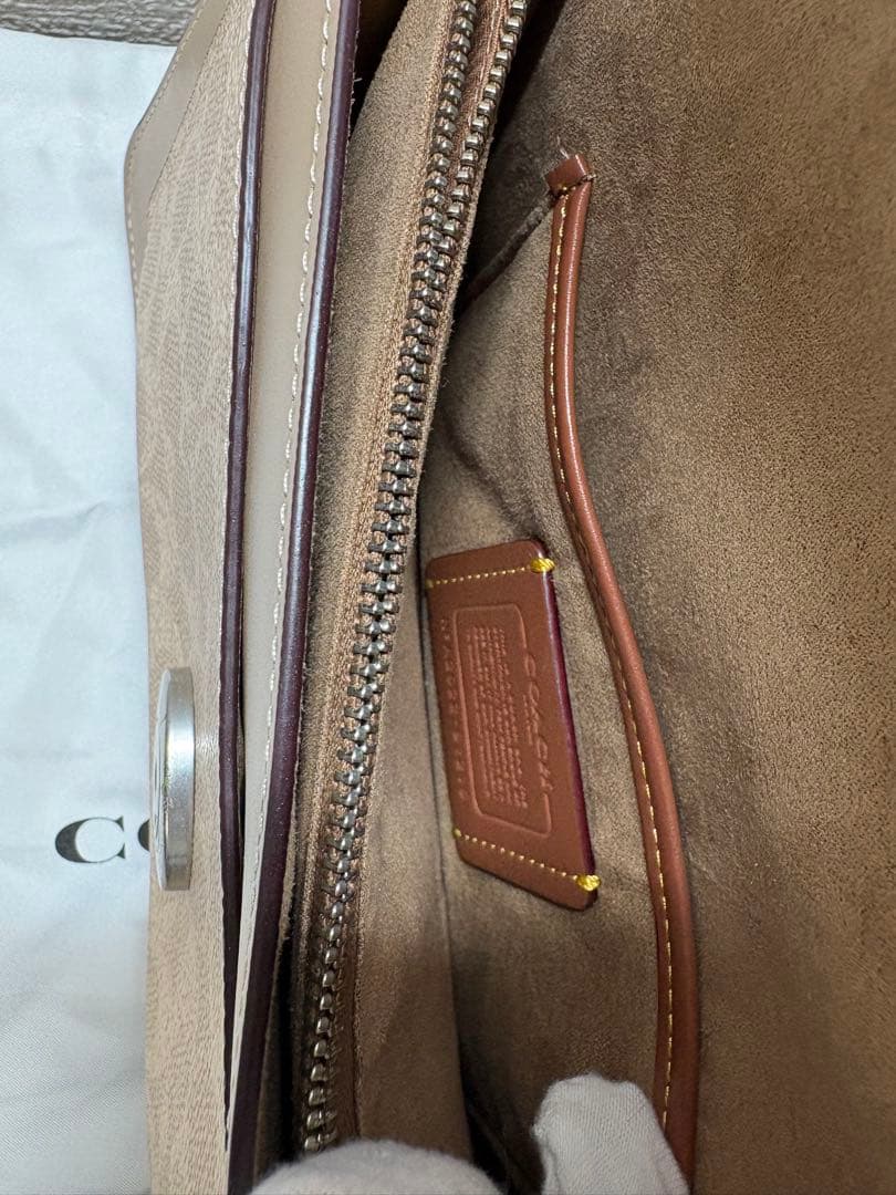 COACH ショルダーバッグ シグネチャーキャンバス