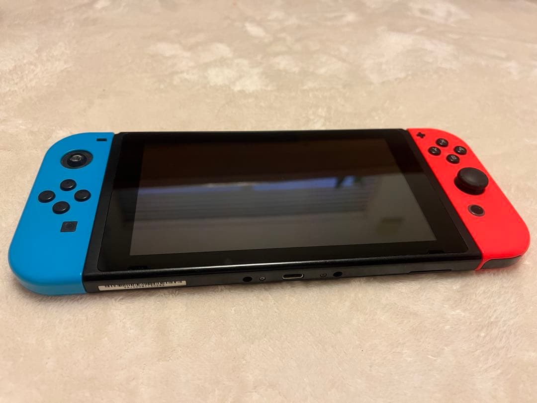 Nintendo Switch 本体 青/赤ジョイコン