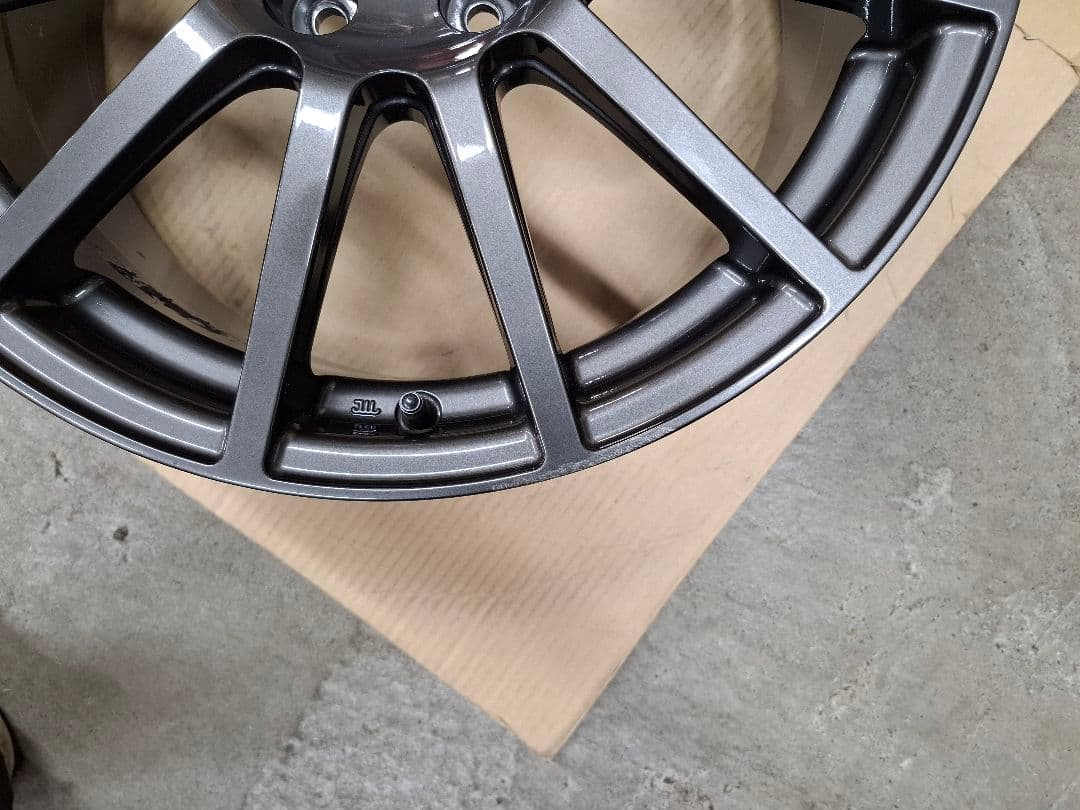 【美品】スバル WRX STI 純正OP 18インチ 8.5J ホイール 4本