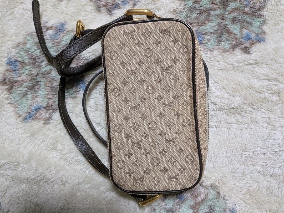 Louis Vuitton ショルダーバッグ ベージュ