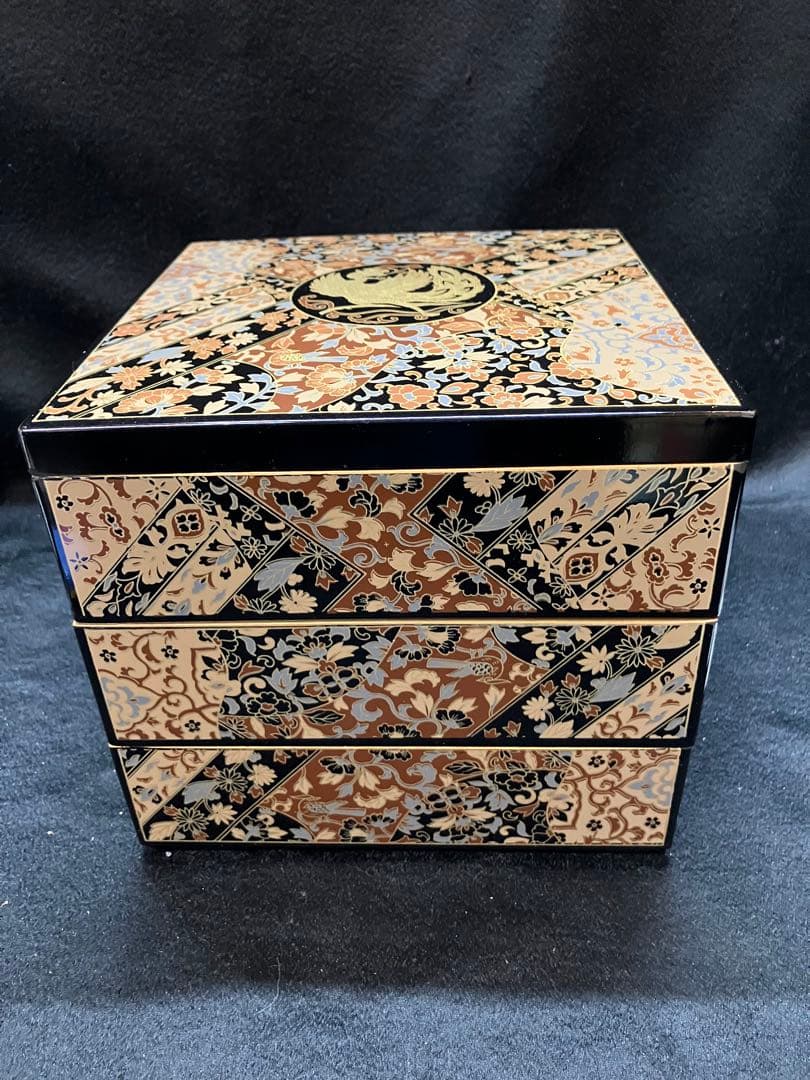 正倉院鳳凰　三段重　重箱　漆器　3段　重箱 2個セット　未使用品　B2238