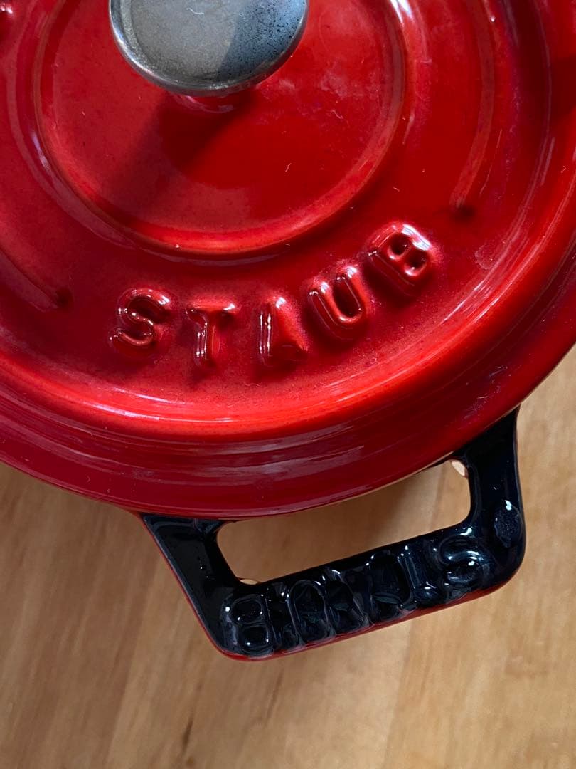 staub ストウブ　ソースパン　10センチ　赤　レッド