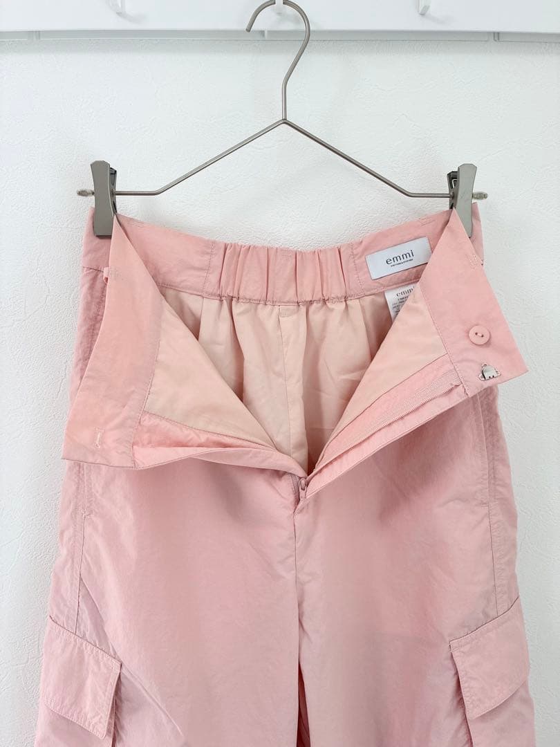 emmi ナイロンフレアパンツ カーゴパンツ ピンク 1 ヨンアさん着用