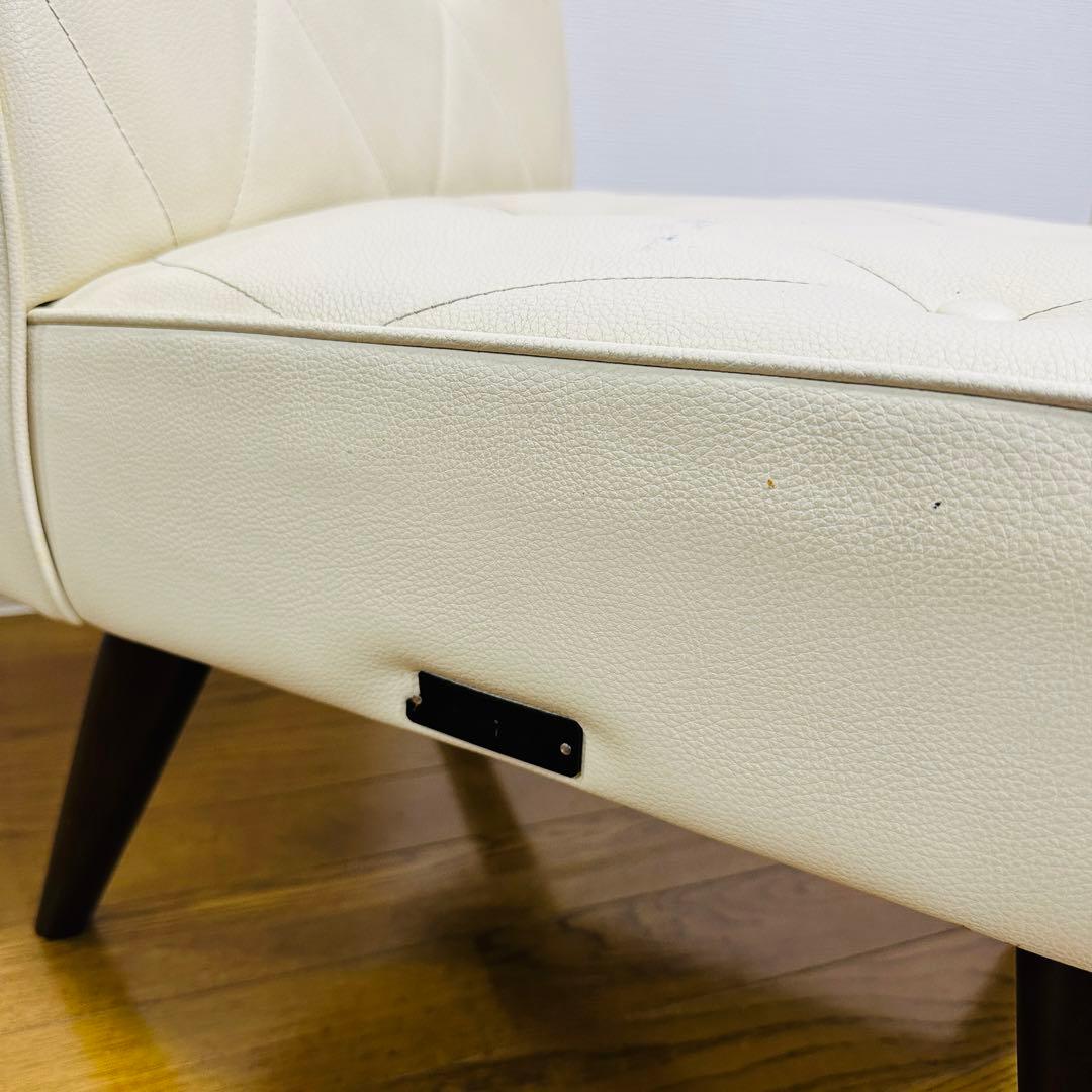 カリモク60 カフェチェア スタンダードアイボリー