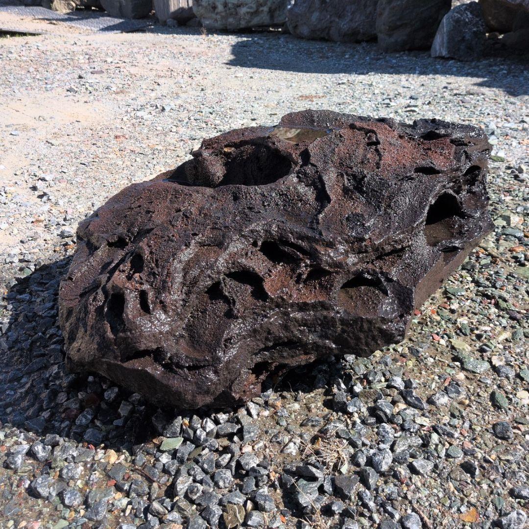 浅間溶岩石　56キロ　庭石　石　石材 庭　坪庭　ガーデニング　鑑賞石