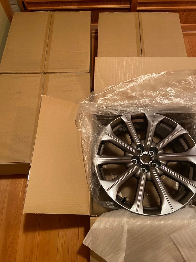 マツダ2025年製cx60 純正　20インチ ホイール 4本　新車外し