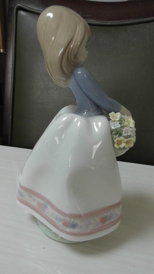 LLADRO　リヤドロ【五月の花】３　リアドロ　インテリア　陶器　 L417