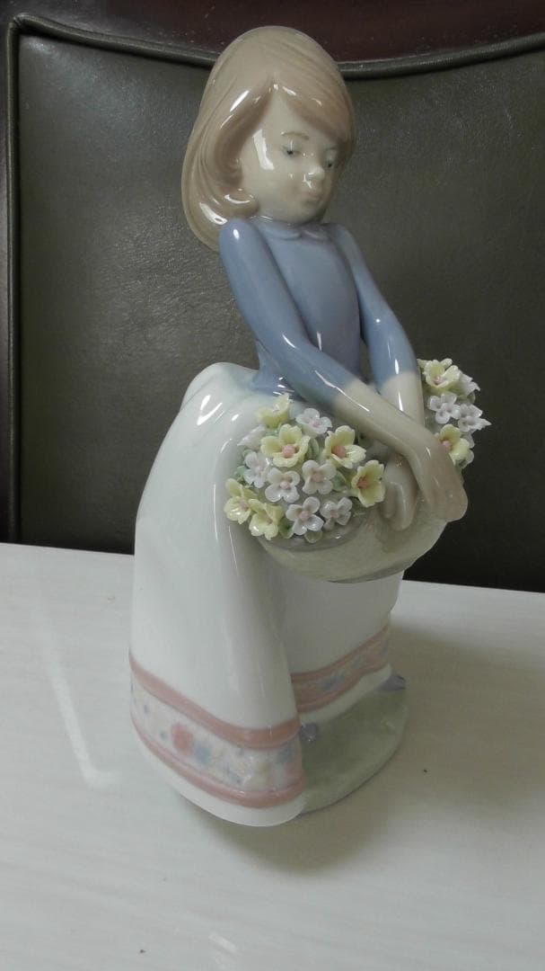LLADRO　リヤドロ【五月の花】３　リアドロ　インテリア　陶器　 L417