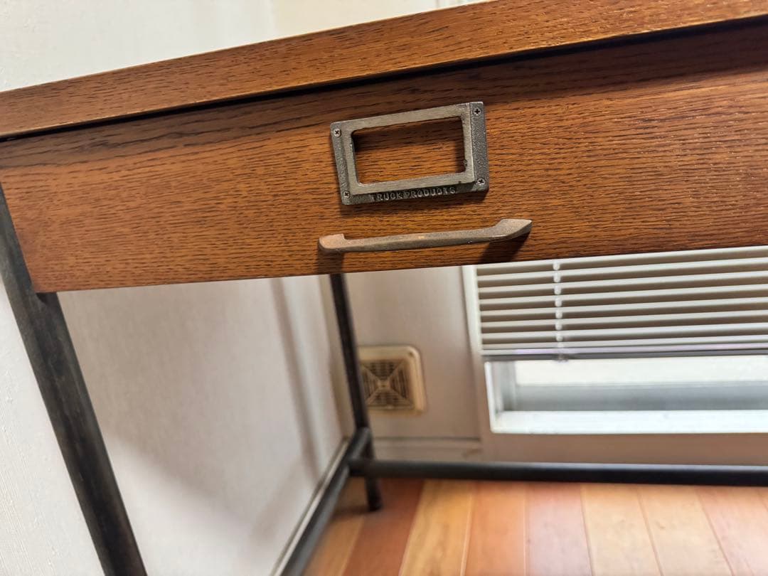 トラックファニチャー　SUTTO DESK