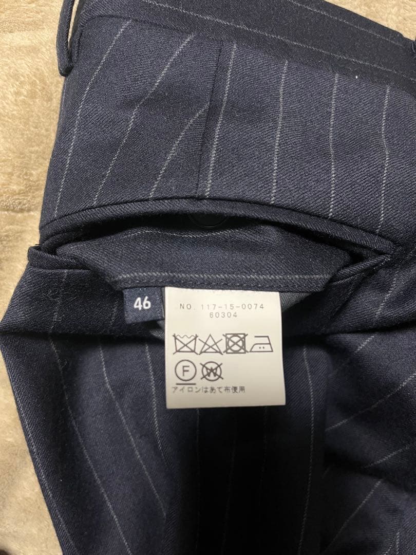 【極美品】シップス×ドーメルの上品なチョークストライプの秋冬用スーツ（46）です