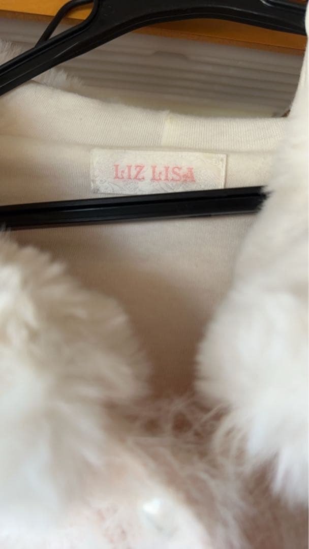 しょぼん 25日LIZLISA リズリサ ダブルリボンニットファーポンチョ