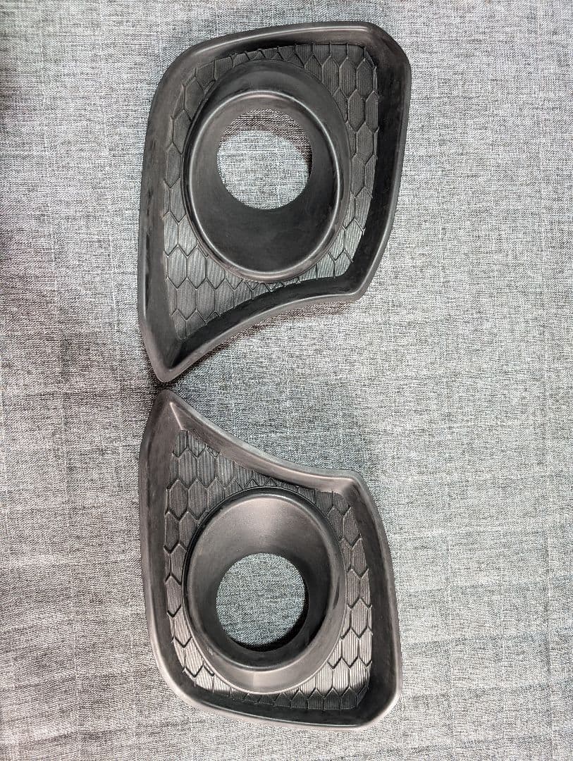 zc33s スイフトスポーツ フロントグリル　フォグランプベゼル左右