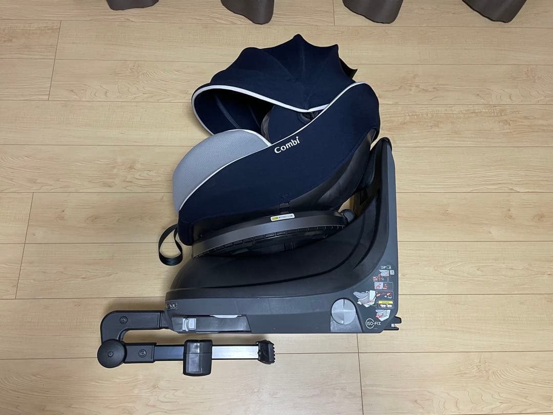 CombiグルムーブスマートISOFIXエッグショックJN-570ネイビー