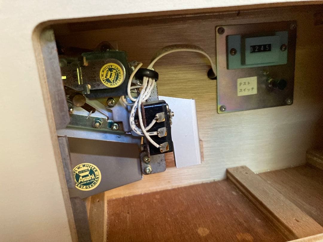 【未使用】100円ゲーム機 KJSゲーム機　シャープ製 残り1台！動作品