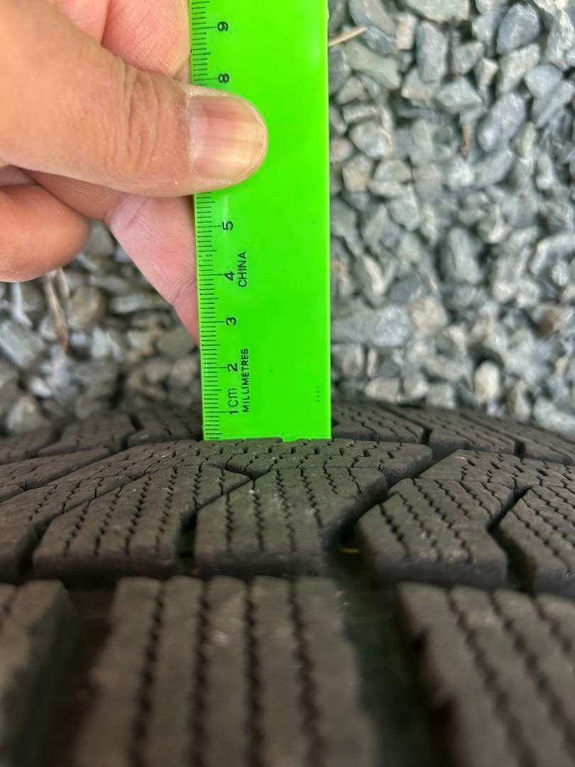 ベンツw176 A180 17㌅225/45 R17 4本セット　スタッドレス