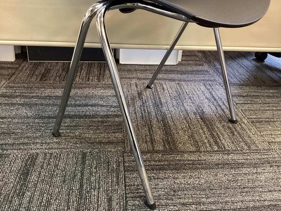 N出品　イタリア製　在庫４脚　２脚セット　コスカチェア　ブラック