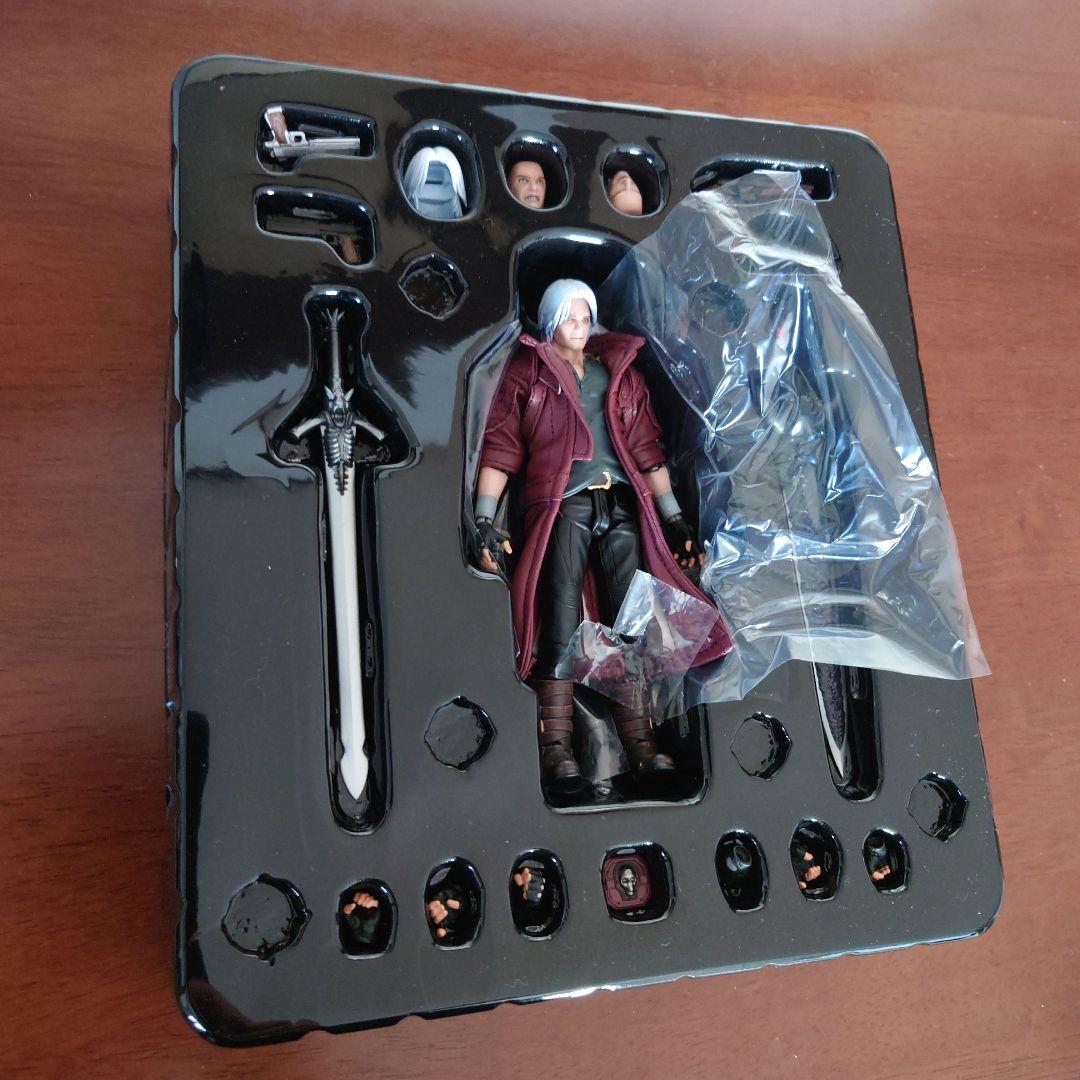 千値練 Devil May Cry 5 フィギュア　ネロ　ダンテ