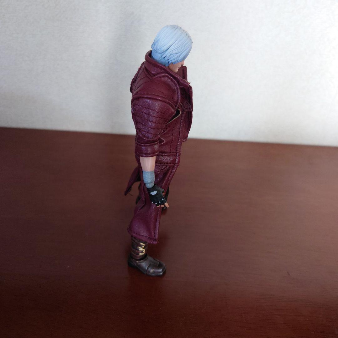 千値練 Devil May Cry 5 フィギュア　ネロ　ダンテ