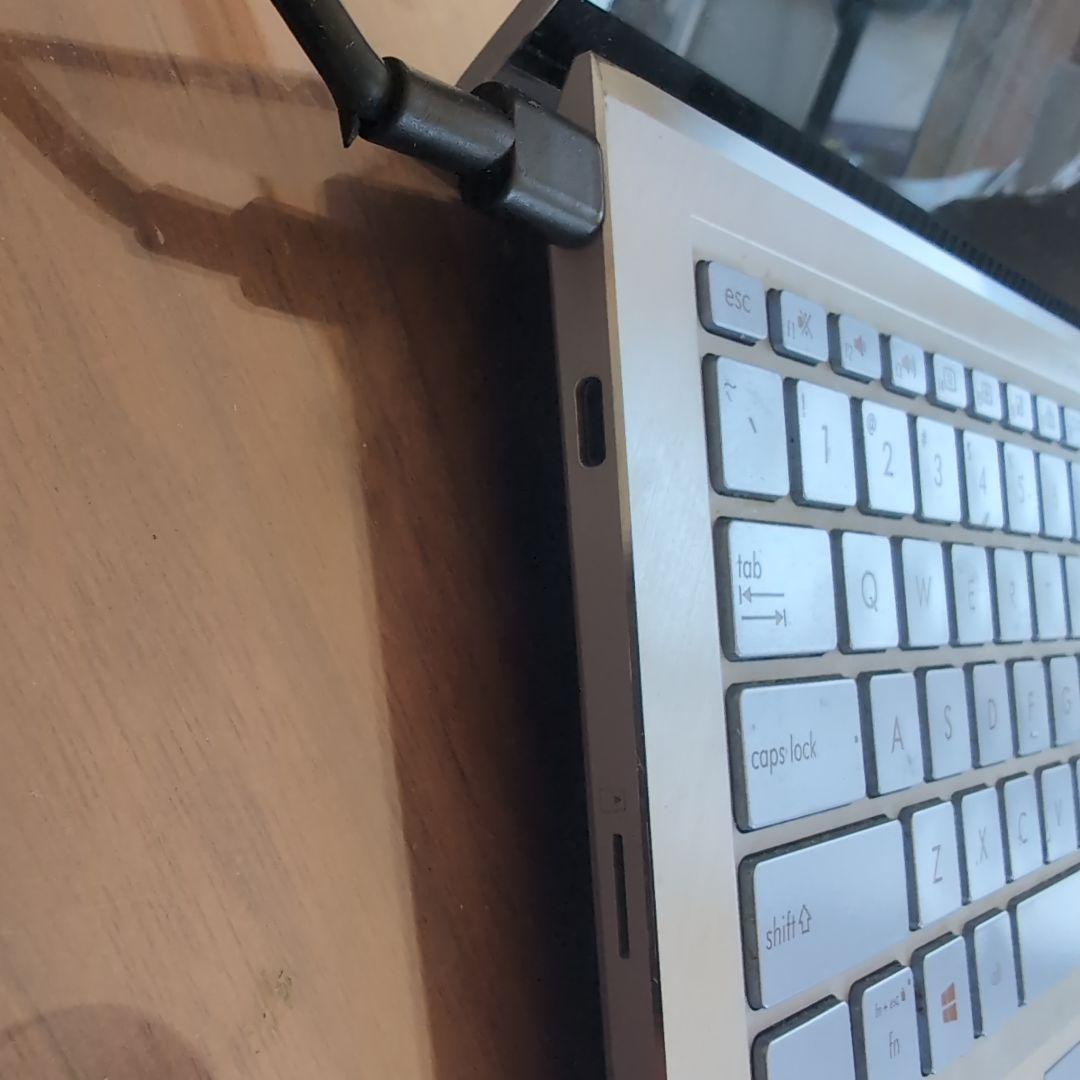 その他 ASUS ZenBook S13 UX392FN Core i7 16GB