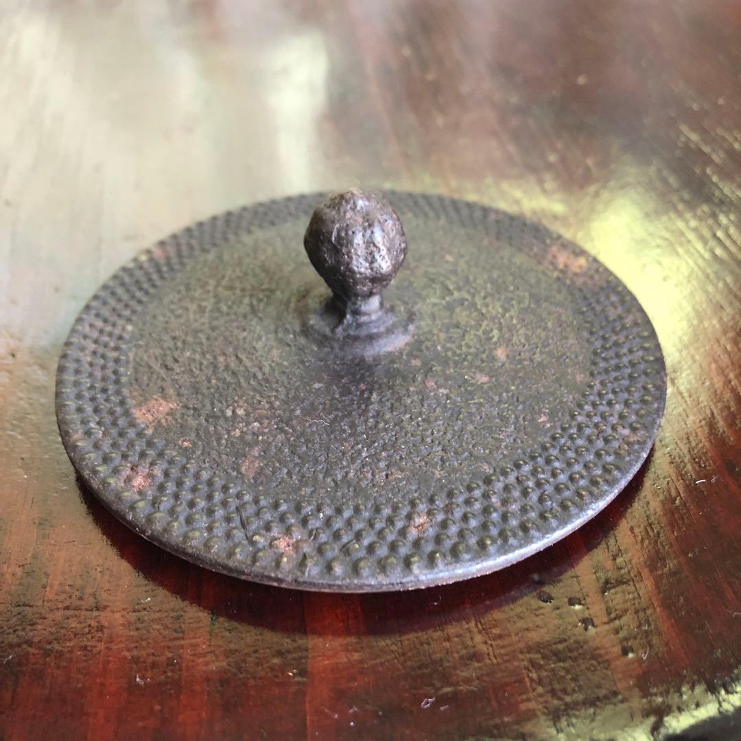 ジル　南部鉄瓶・薫山工房・霰紋・1ℓ小振り・茶道具・使用保管品