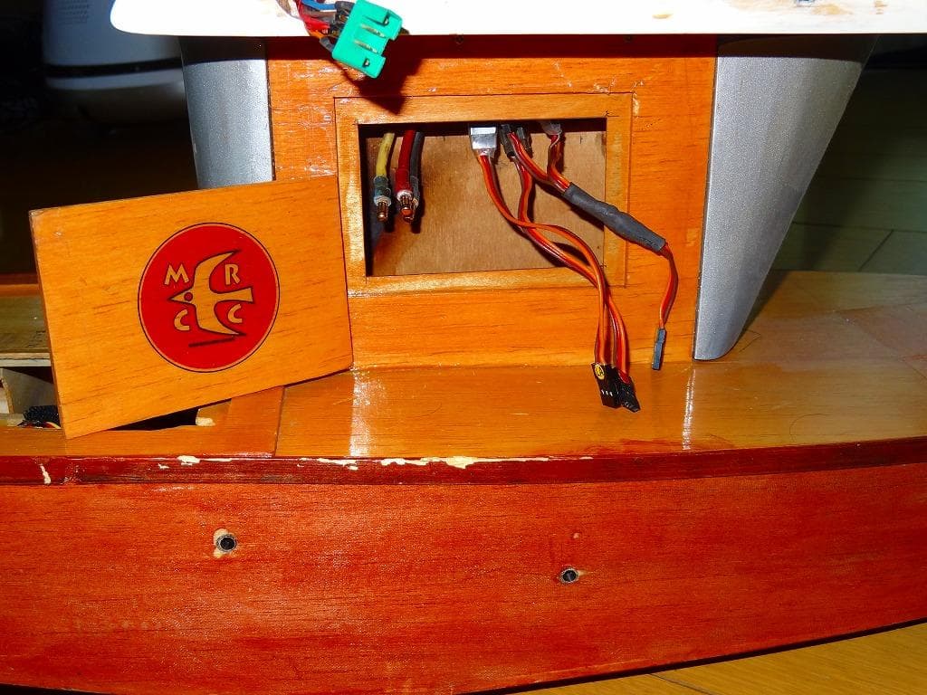 非常に手の込んだ作り　オリジナル飛行艇　ラジコン水上機　スパン1410mm