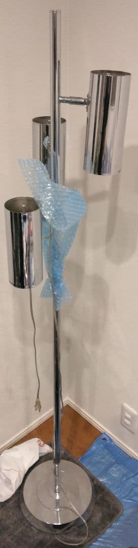 冬特別価格中☆アートワークスタジオ スタンドライト 3灯メタル製☆