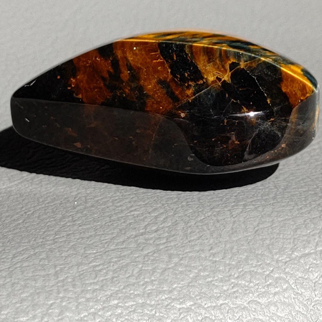 ツートーン構造　豹柄　境界ゴールシラー　タイガーアイ ハート 　天然石