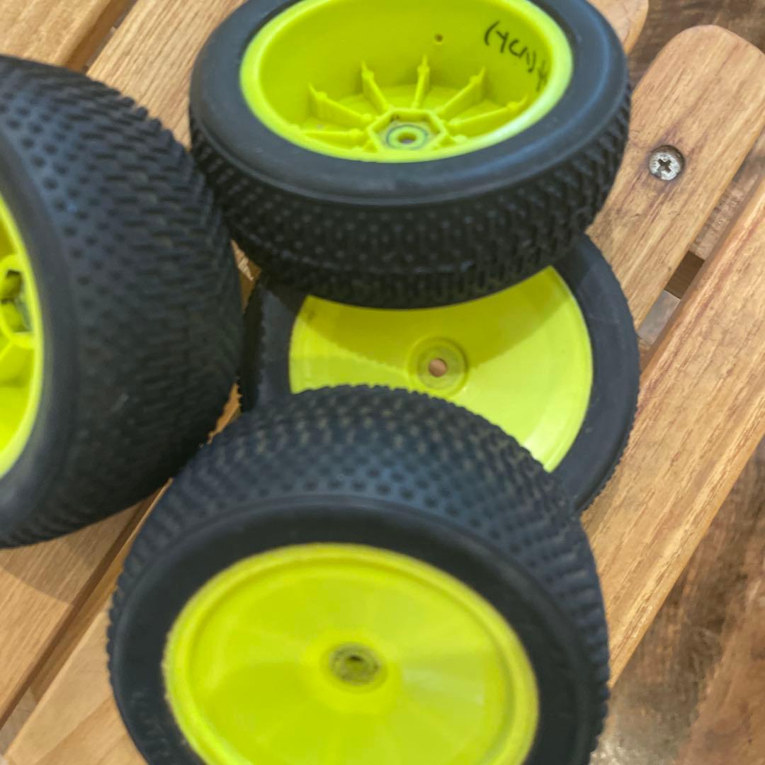 京商RB5 ホーネットボディー　未塗装ボディー付