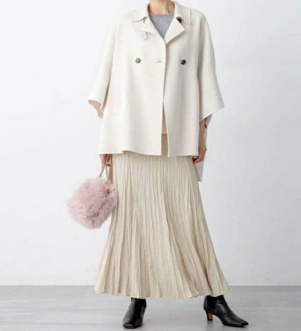 23区44ウールライトリバー ポンチョシルエット コート