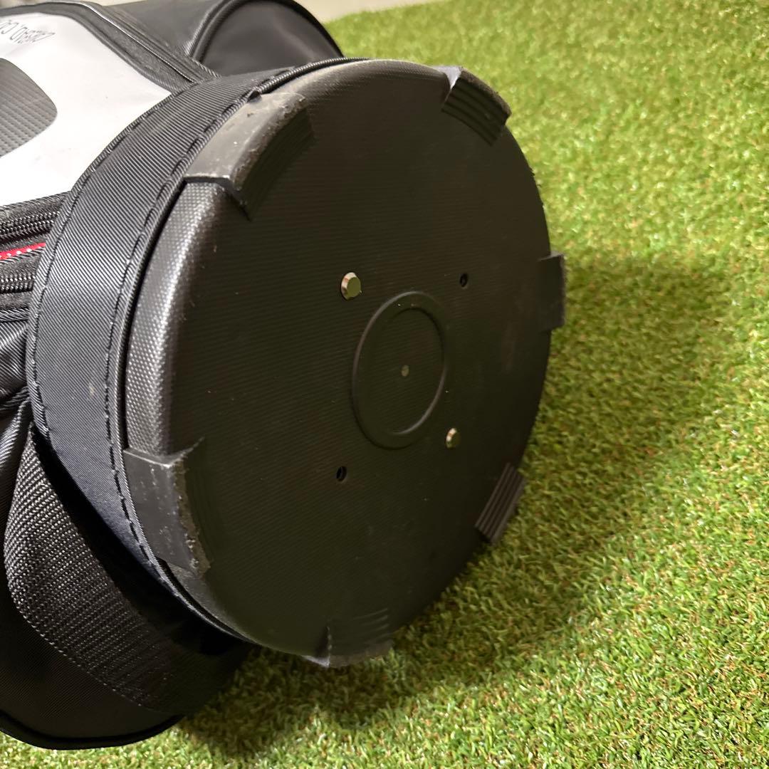 美品! TaylorMade テーラーメイド キャディバッグ　2.6kg 9型