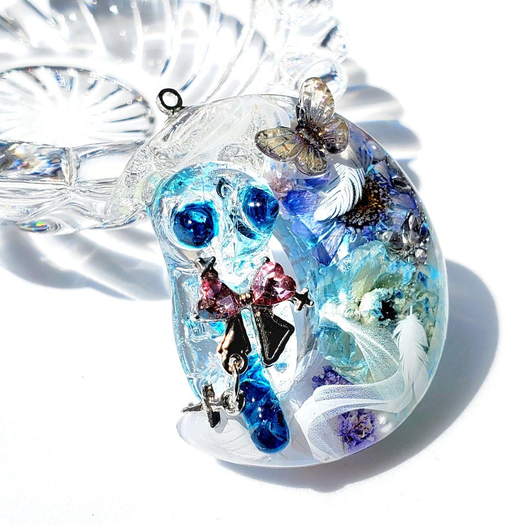 やっちゃん　　佐竹ガラス・天然石のフラワー　オルゴナイト　レジンネックレス