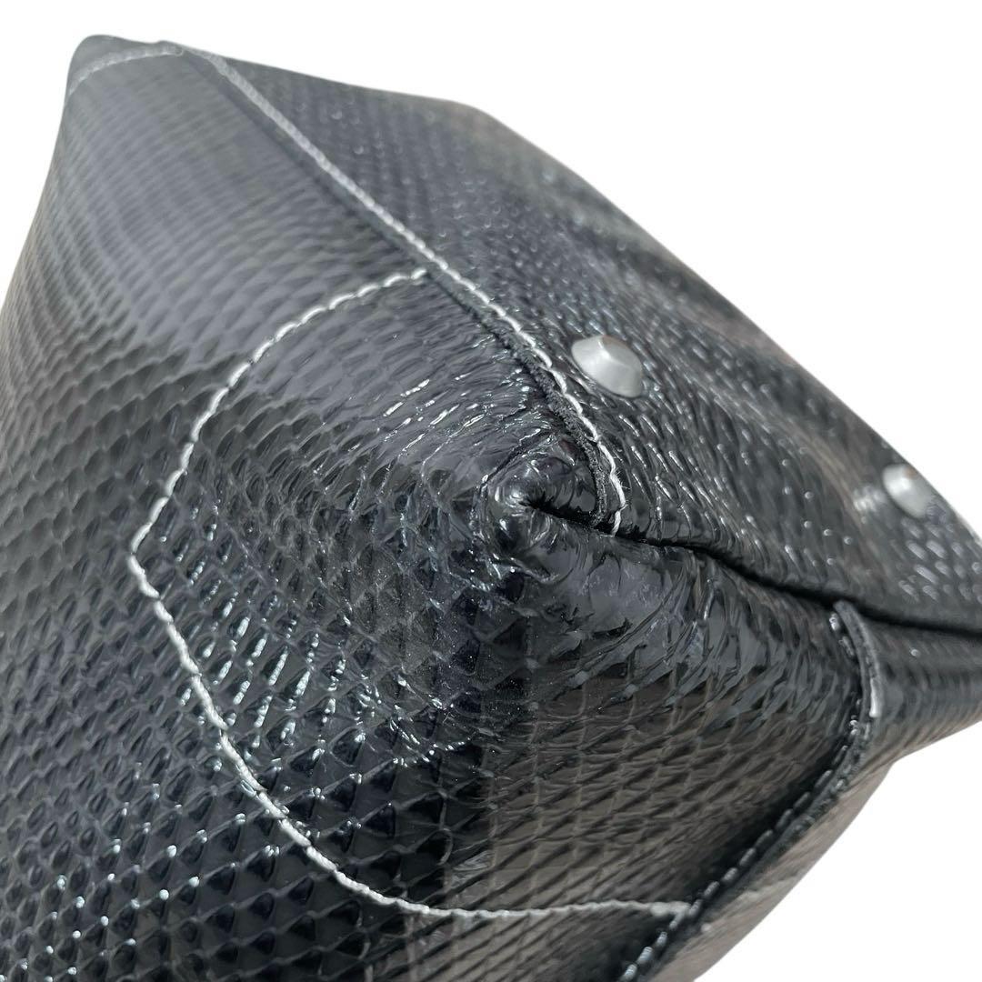 Vivienne Westwood エナメル 型押し　オーブ付き　ハンドバッグ