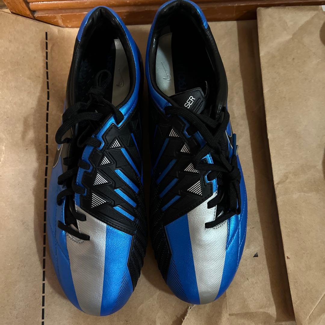 NIKEサッカースパイクT90LASER