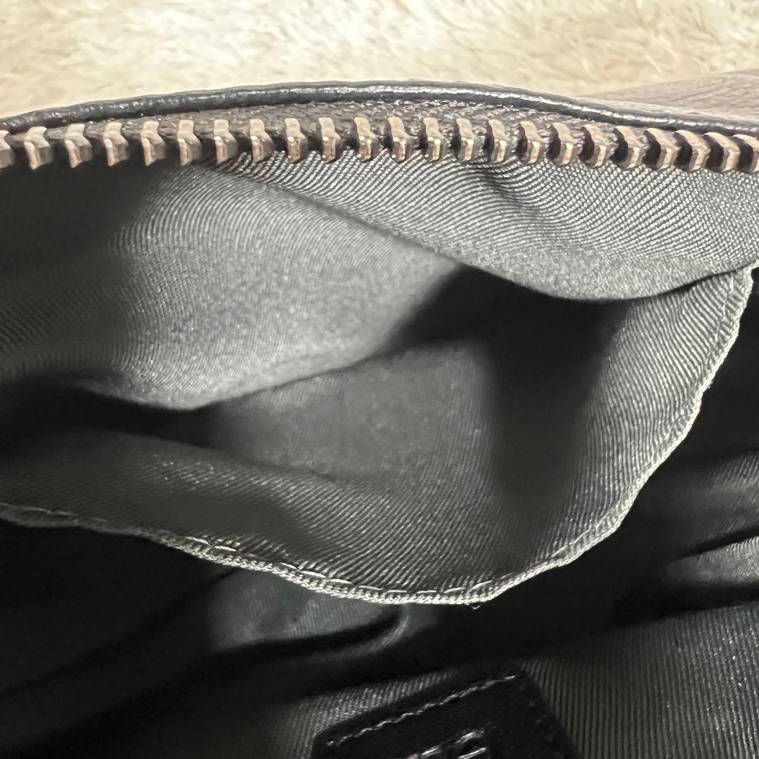極美品✨　イアパピヨネ ボックスショルダーバッグ　ブラック