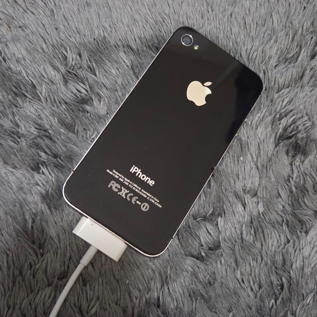 Apple iPhone4S 黒 64GB 本体 (箱無し)