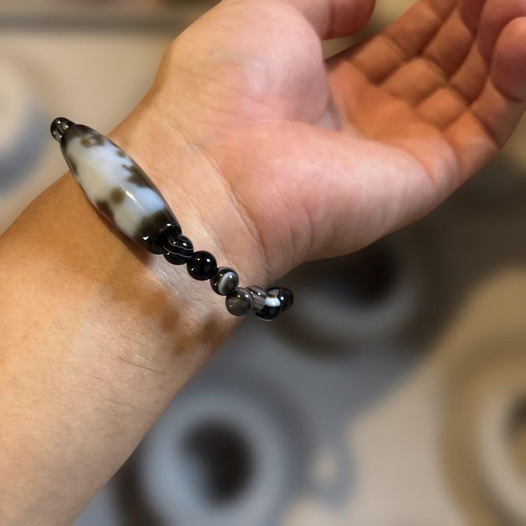 これはすっごい！三面大黒天様と目が綺麗な白蛇天珠様のブレス！天眼石！