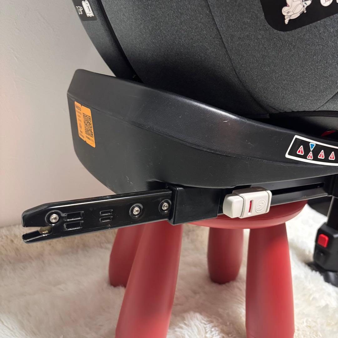 Nebio ネビオ ターンピット　isofix チャイルドシート
