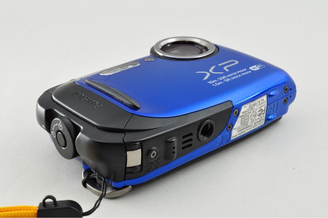 美品　FUJIFILM FinePix XP70 ブルー　デジカメ