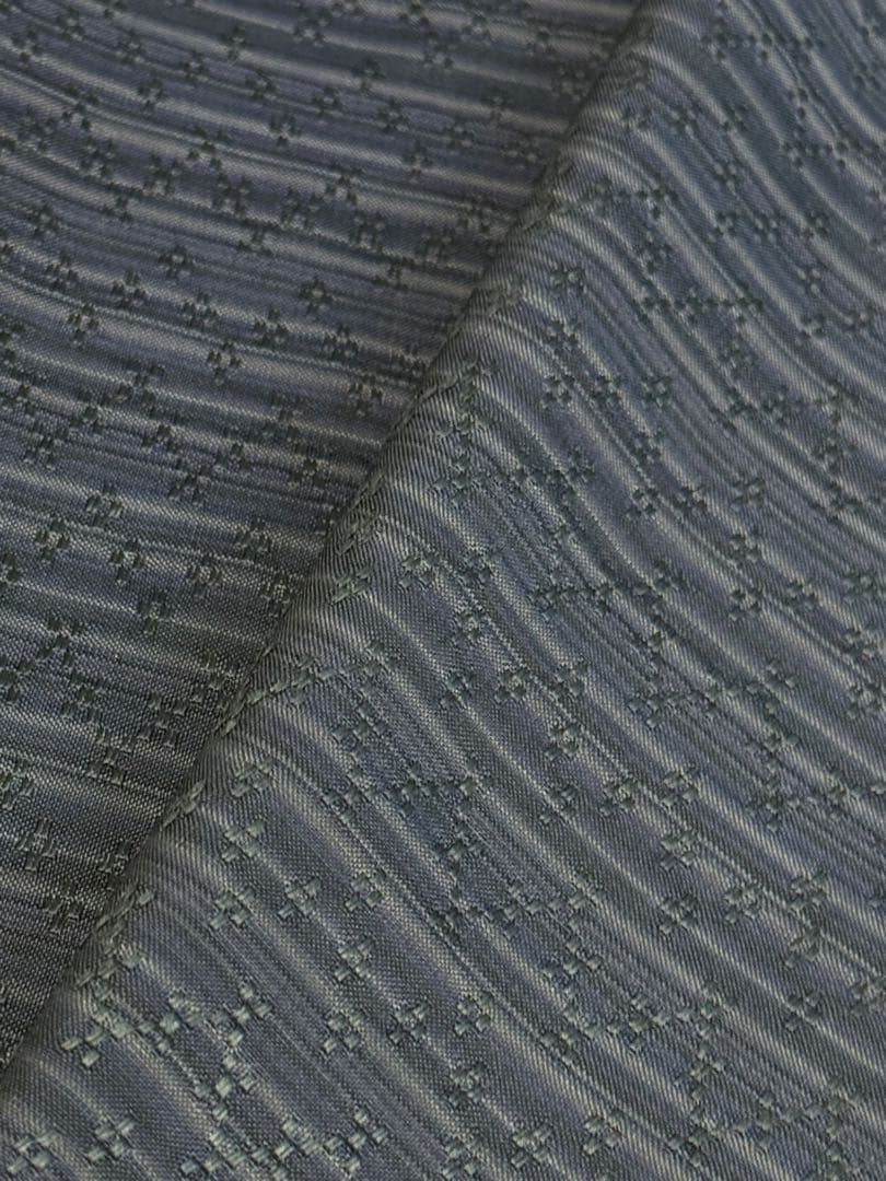 七*庵様 新品　紬　南風原花織　琉球絣　本場琉球　赤嶺忠　反物　手織り　赤嶺織