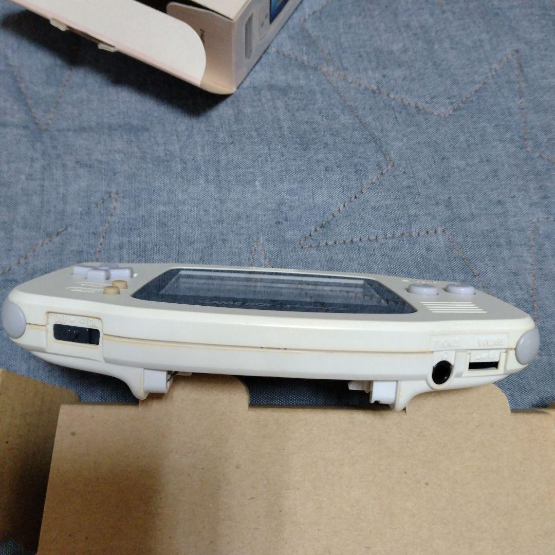 GAMEBOY ADVANCE ゲームボーイアドバンス本体ホワイト