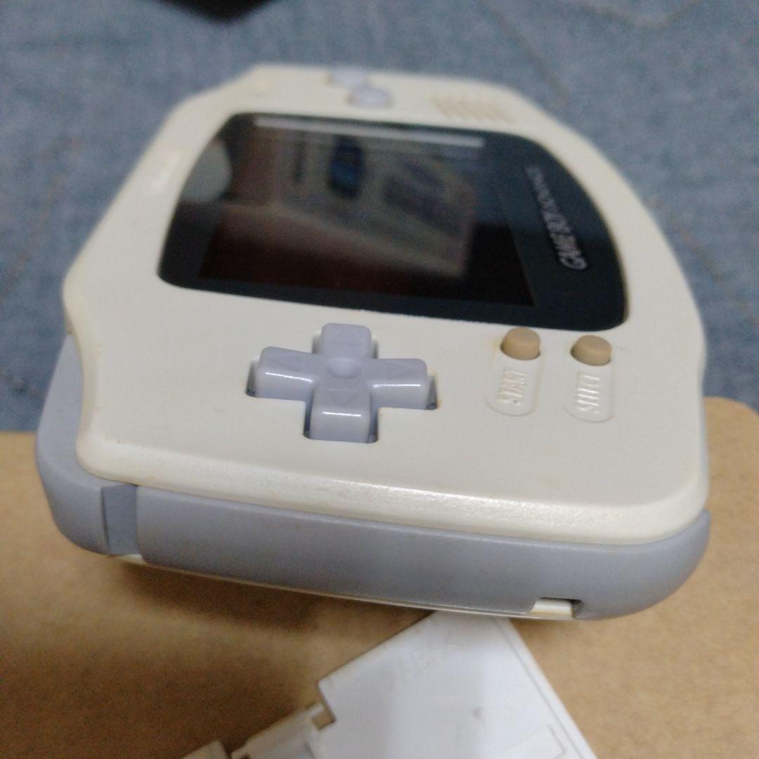 GAMEBOY ADVANCE ゲームボーイアドバンス本体ホワイト