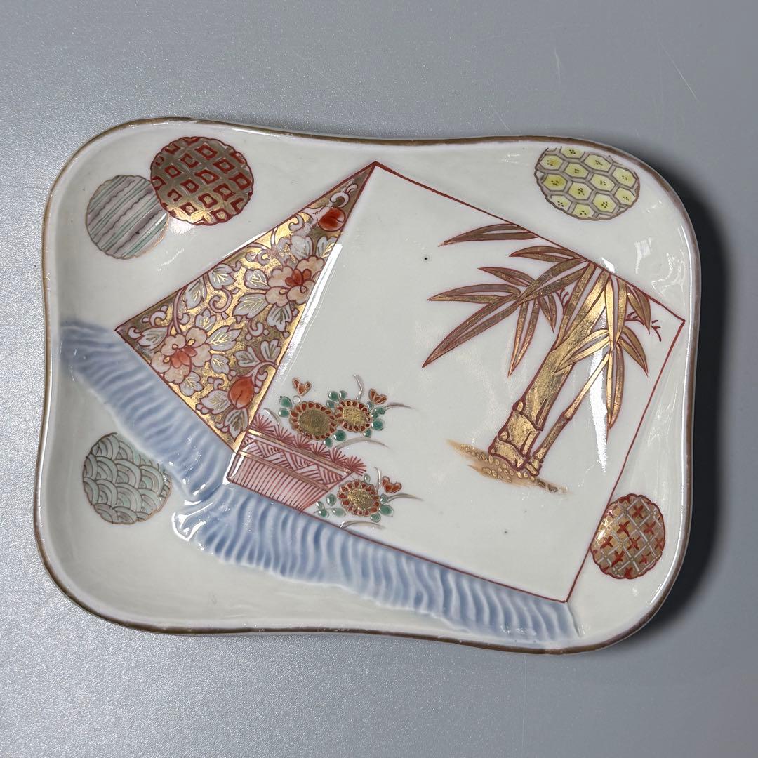 幕末〜明治期　古伊万里　色絵丸文様陽刻四方角皿　五枚　裏赤絵七宝文様　器を楽しむ
