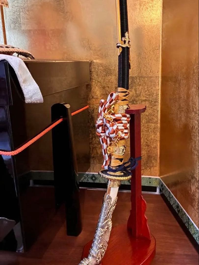 五月人形 武士の鎧兜・弓太刀・箔押金屏風　セット